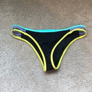 VS cheeky swim bottoms // size XS